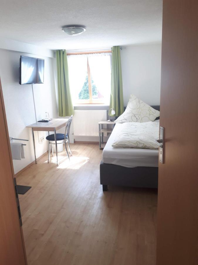 Gaestehaus Pension Waldhorn Weilen unter den Rinnen Zewnętrze zdjęcie